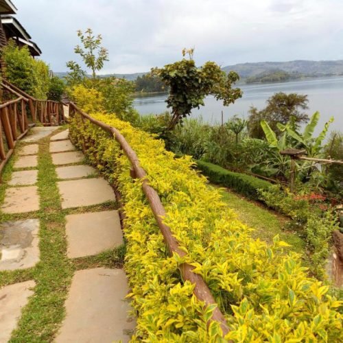 Lake Bunyonyi Rock Resort